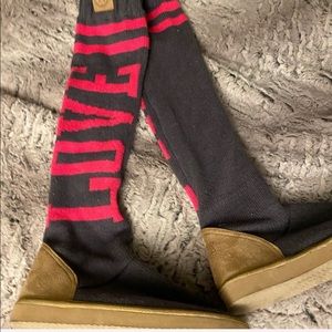 Victoria Secret Pink Mukluk boots